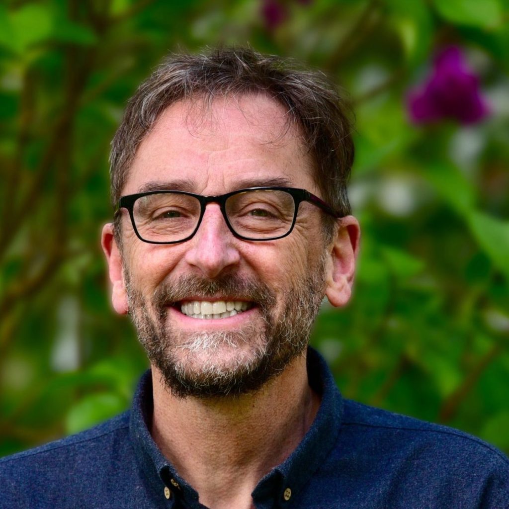 Headshot of Eric Steig.