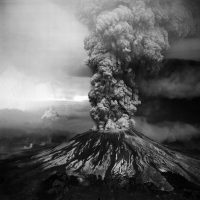 Mount Saint Helens eruption showing the ash cloud high in the sky.